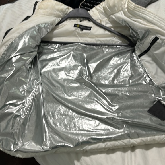 Moose Knuckles Ski Jacket - Picture 5 of 5